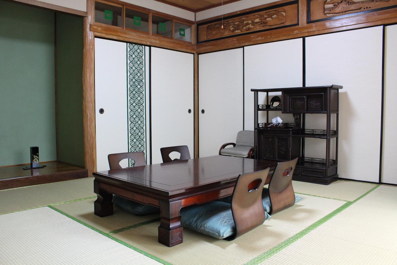 Guest House Shimayado Aisunao Naoshima Exteriör bild